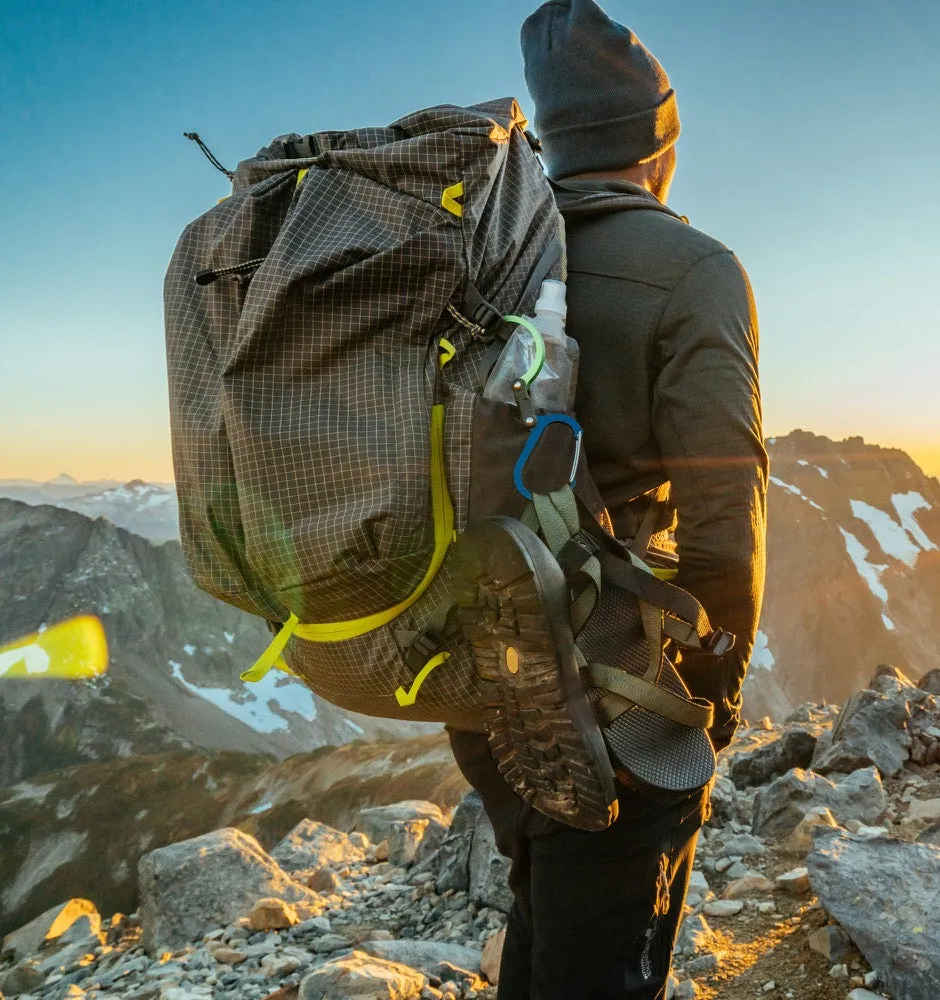 Heroclip Medium Hooked Carabiner