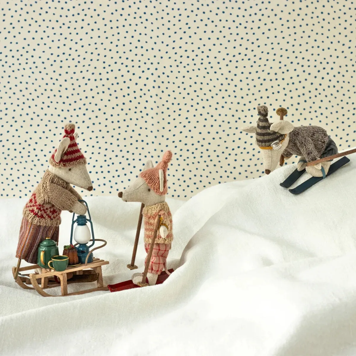 Maileg Winter Mouse with Skis - Big Brother (2023) - Retired Product
