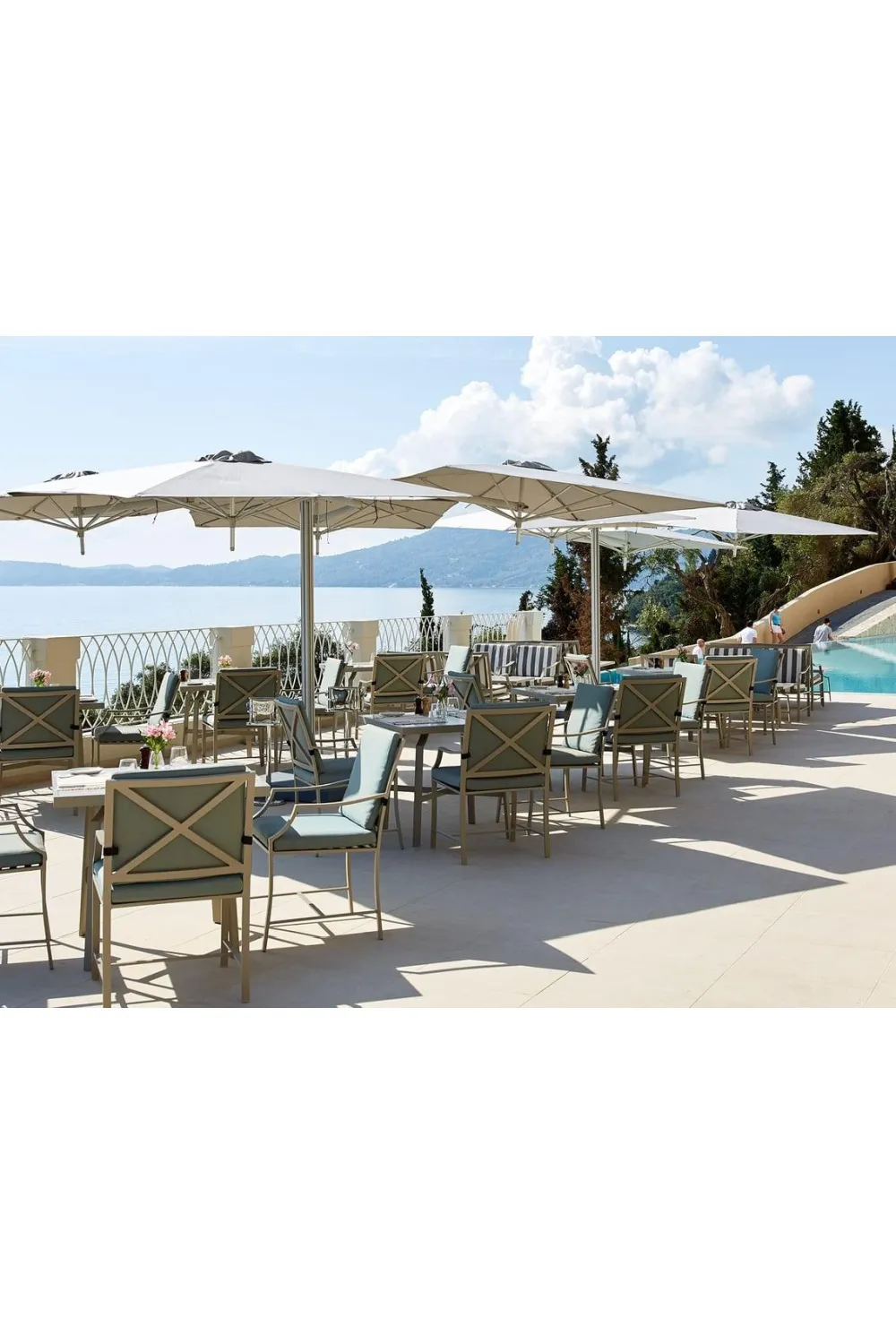 Square Outdoor Umbrella (6’ 3”) | Umbrosa Paraflex Multi 4