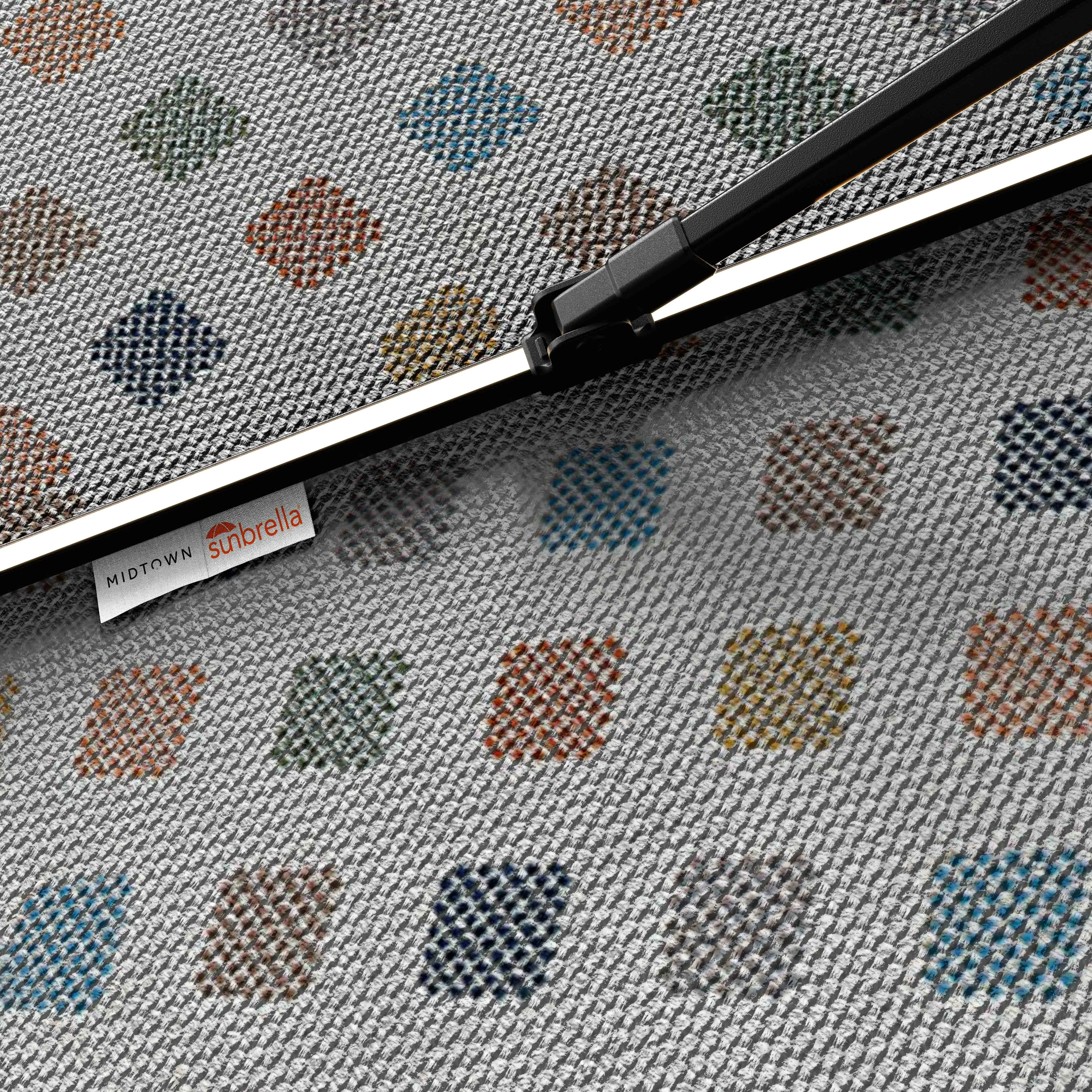 The LED Swilt™ - Sunbrella Infused Gem
